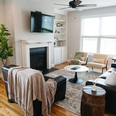 Urban Downtown Stay| Spacious Large Home | MLK