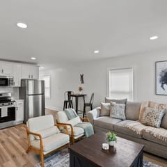 Creekside Stay | Peaceful Cottage | Elkhorn - Holiday Home