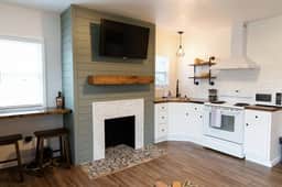 Green Oasis| Apartment in Downtown Lexington| 1BD