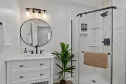 Creekside Stay | Peaceful Cottage | Elkhorn - Holiday Home