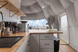 Overlook LUX Dome| View & Hot Tub| Bluegrass Bluff