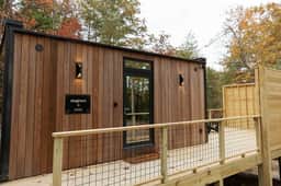 Woodsy Mirror Home with Hot Tub
