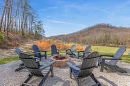 Fun House w/ HotTub| Theatre | Gameroom| Sleeps 16