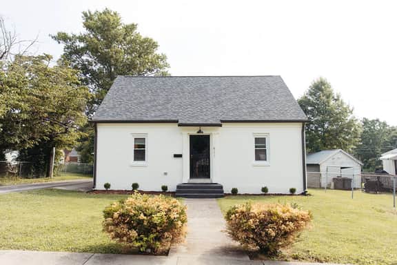 Urban Cozy Stay| Hot Tub| Near Downtown Lexington