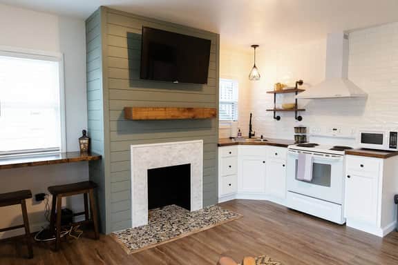 Green Oasis| Apartment in Downtown Lexington| 1BD