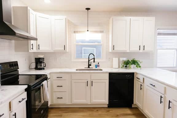 Earl Grey | Apartment Near Downtown Lexington| 2BD