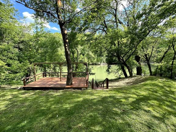 River Relaxation | Riverfront Home| Winchester