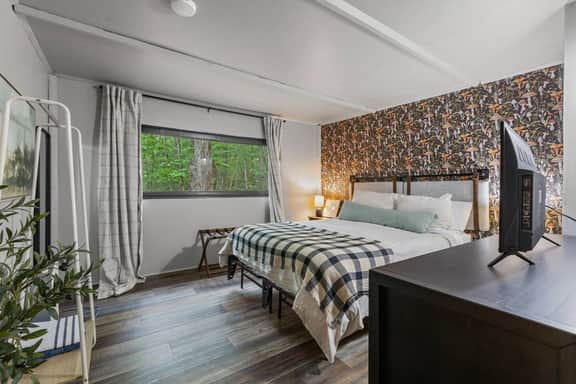 Private RRG Cabin | Hot Tub, Game Room, Views