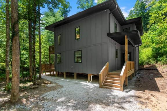 Nightfall Cabin - Creekside Getaway by Waterfall
