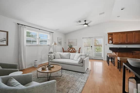 Coastal Waterfront Retreat by Beach| Dream Catcher - Image 3