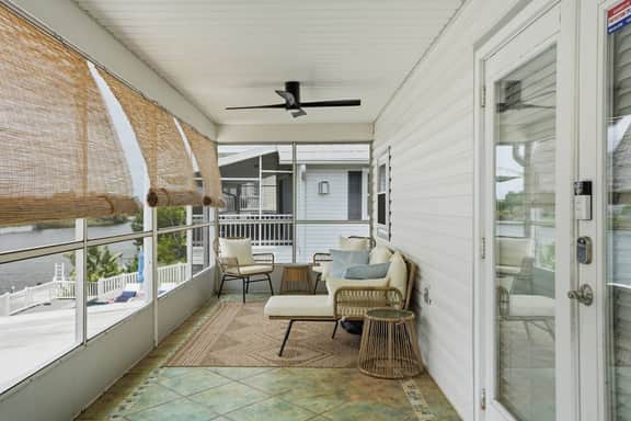 Coastal Waterfront Retreat by Beach| Dream Catcher - Image 5