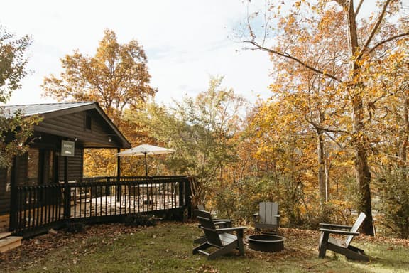 Cozy Modern Cabin| Prime Location in RRG| Firepit