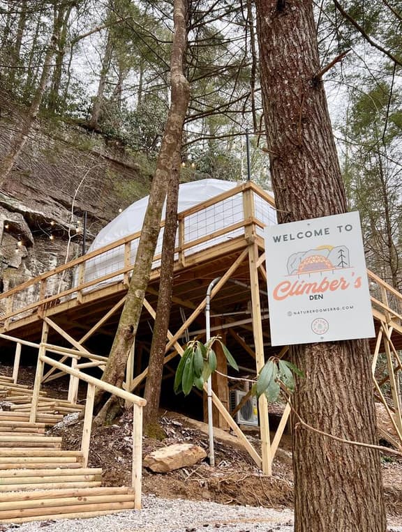 Cliffside Dome| HotTub| Rare Stay in Woods