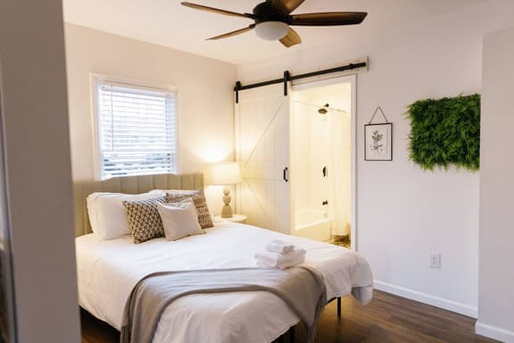 Green Oasis| Apartment in Downtown Lexington| 1BD