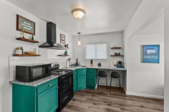 Mint Julep |Apartment Near Downtown Lexington| 1BD