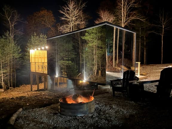 Woodsy Mirror Home with Hot Tub