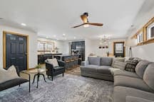 Huckleberry Arch - Cozy RRG Home near Natural Arch